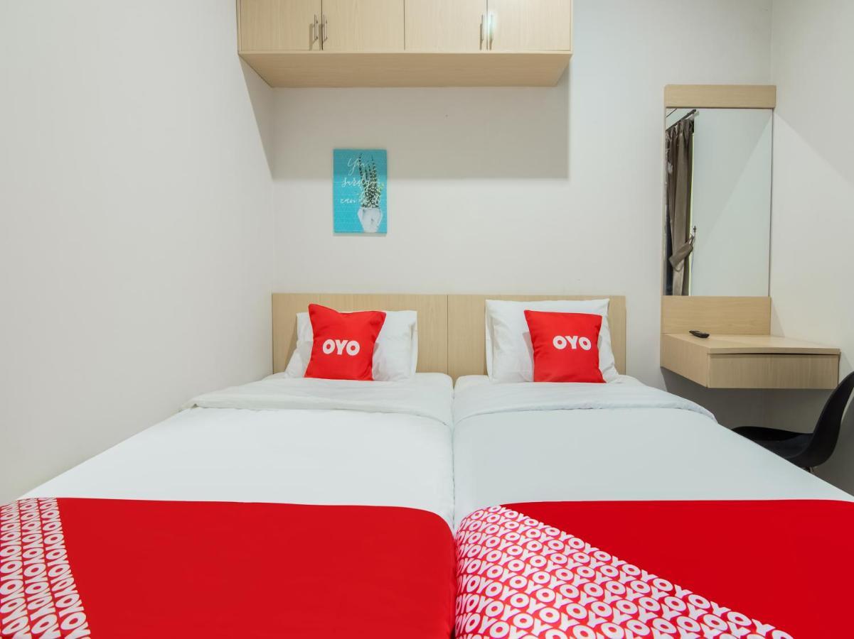 Oyo 3824 Columbus Residence J1 Telukjambe Eksteriør bilde